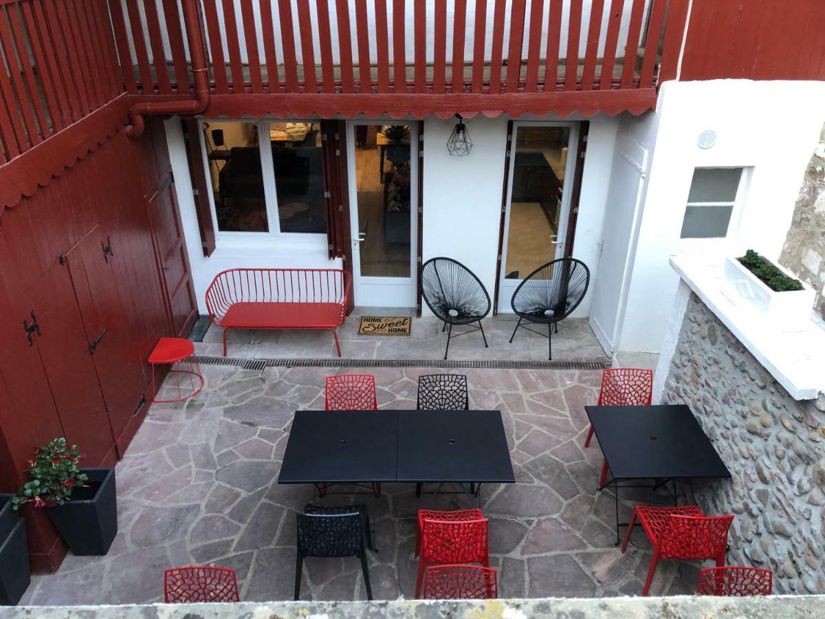 Maison Simonenia Saint-Jean-Pied-de-Port Esterno foto