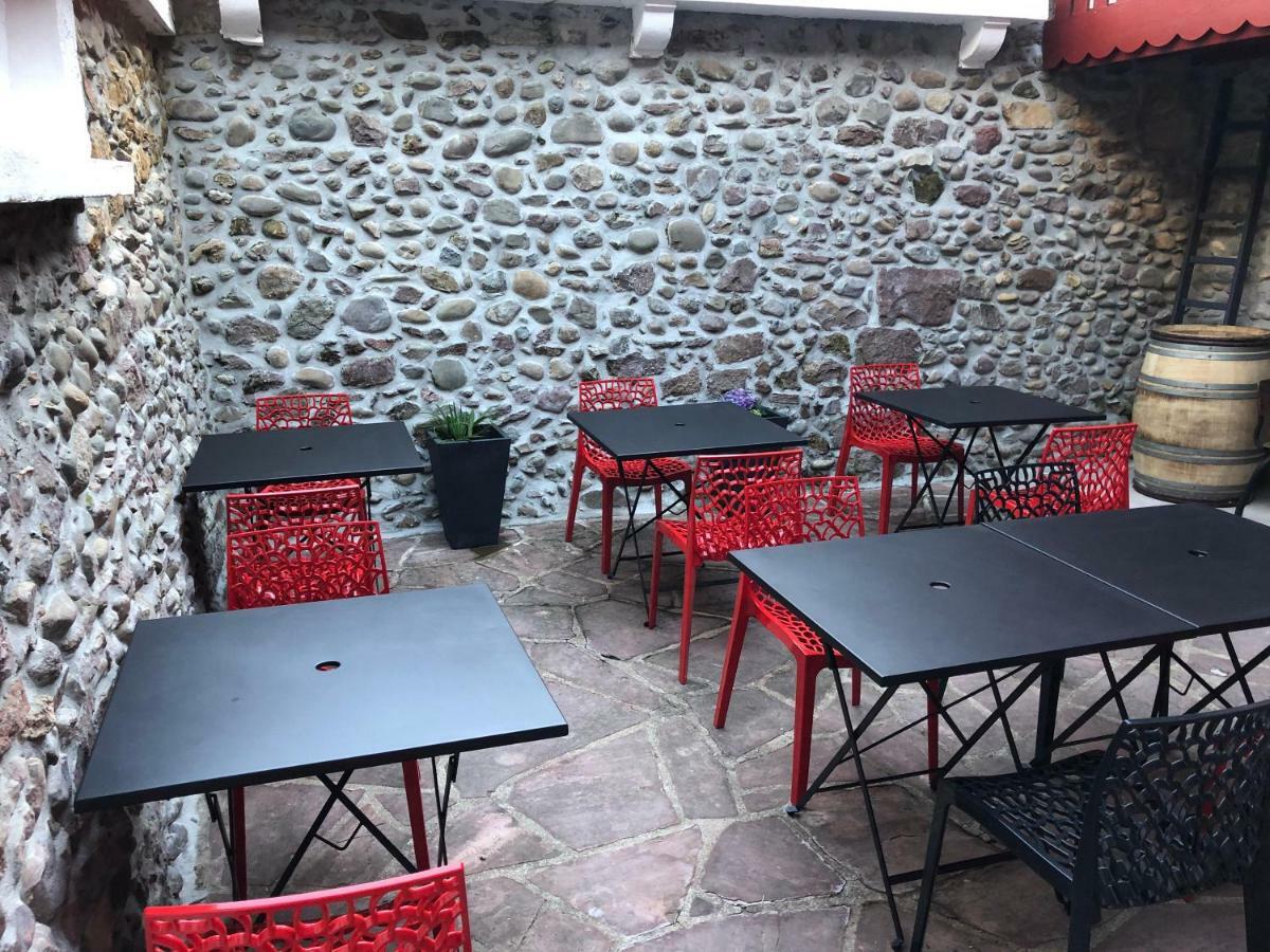 Maison Simonenia Saint-Jean-Pied-de-Port Esterno foto